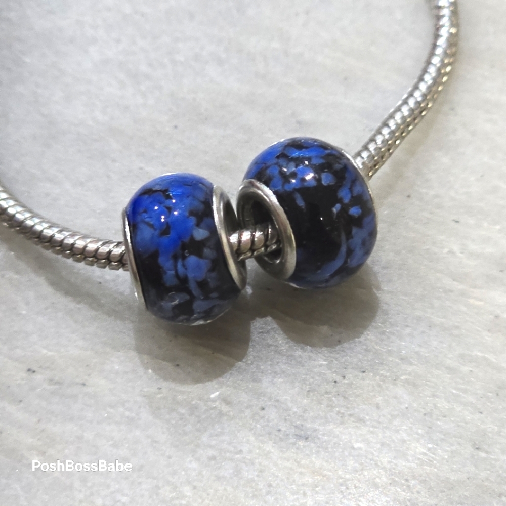 2 murano glass lampwork beads